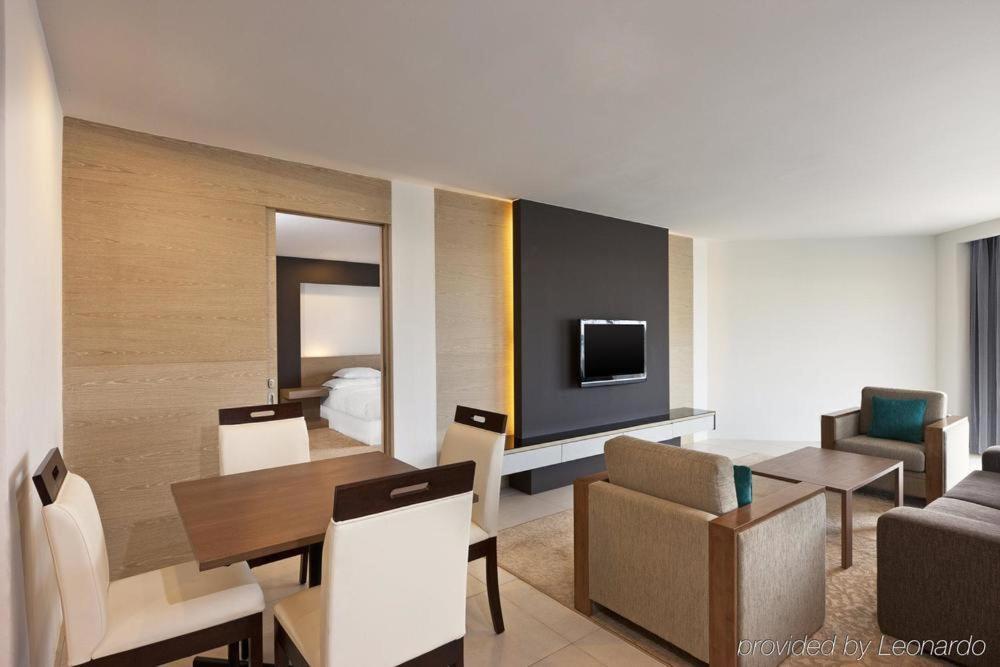 Century Langkasuka Resort Langkawi Пантай Ченанг Екстериор снимка